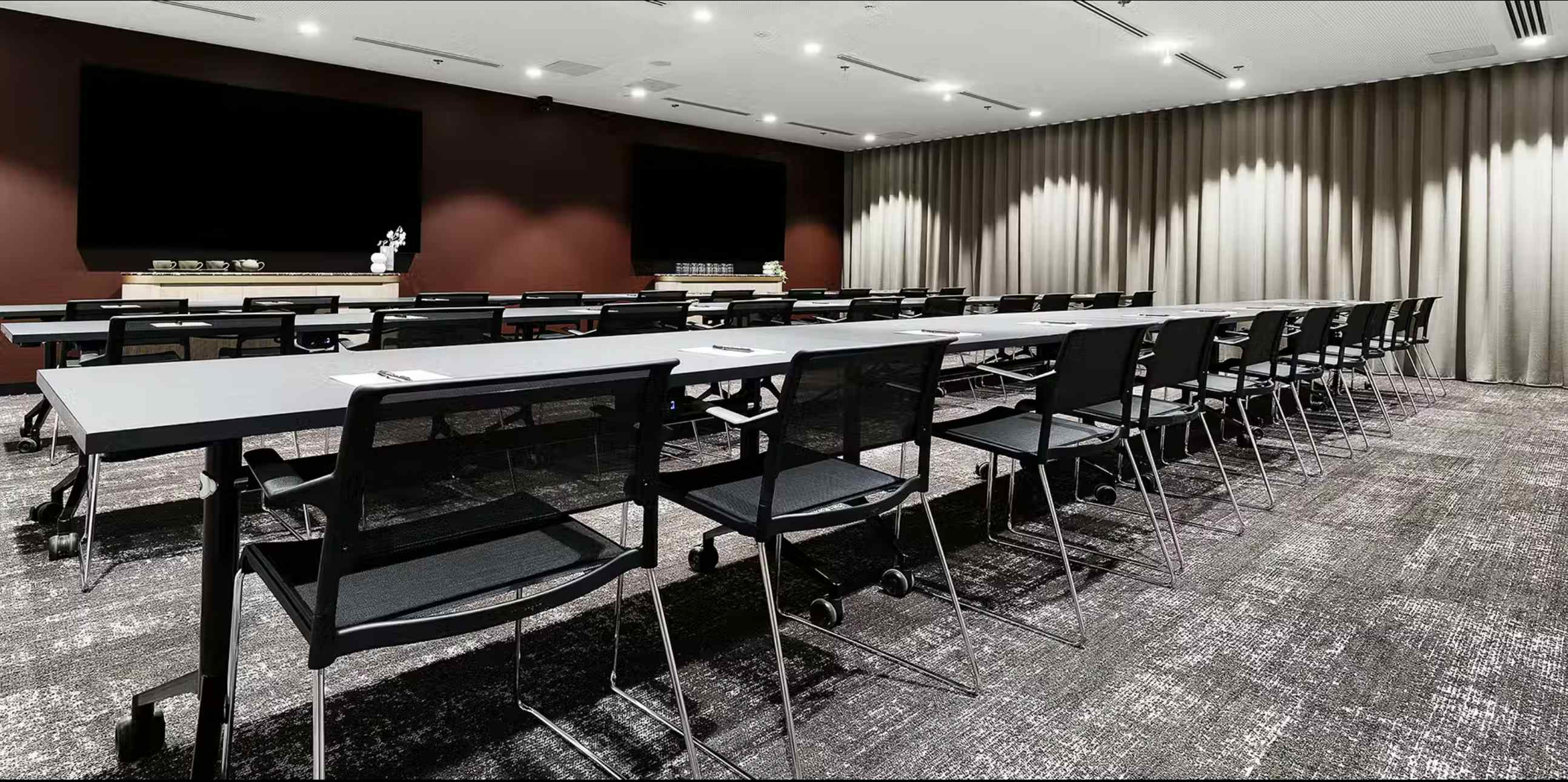 EN - Conference Room, Two24 Conferencing by Work Club Global 